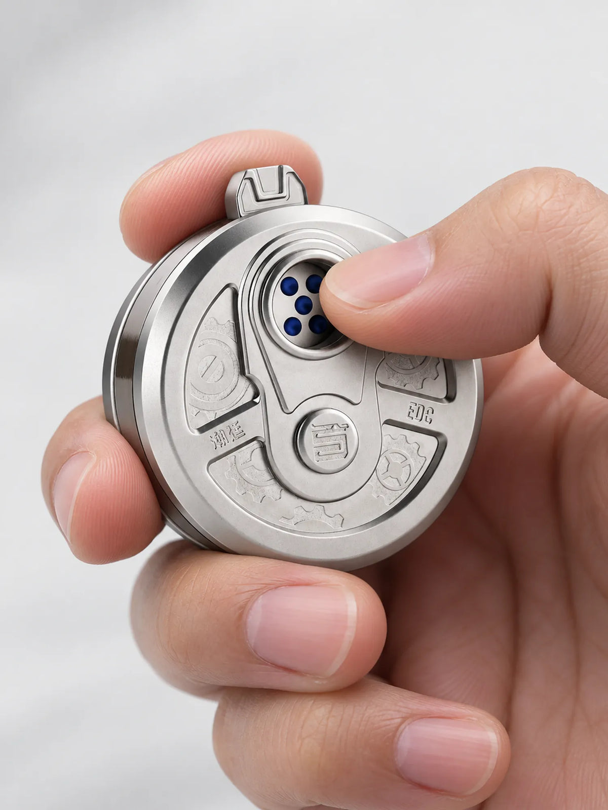 Revolver Cylinder Ratchet Fidget Dice Spinner