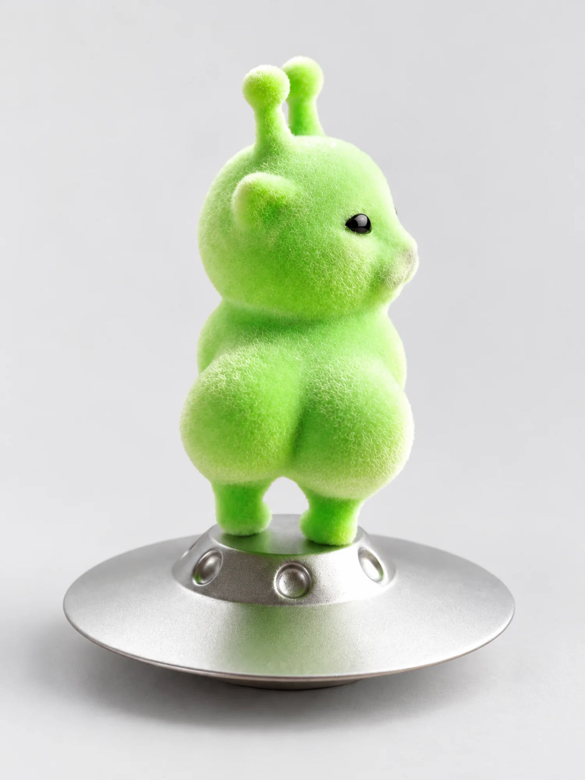 Fuzzy Alien Cat UFO Desk Toy – Funny Meme Figurine