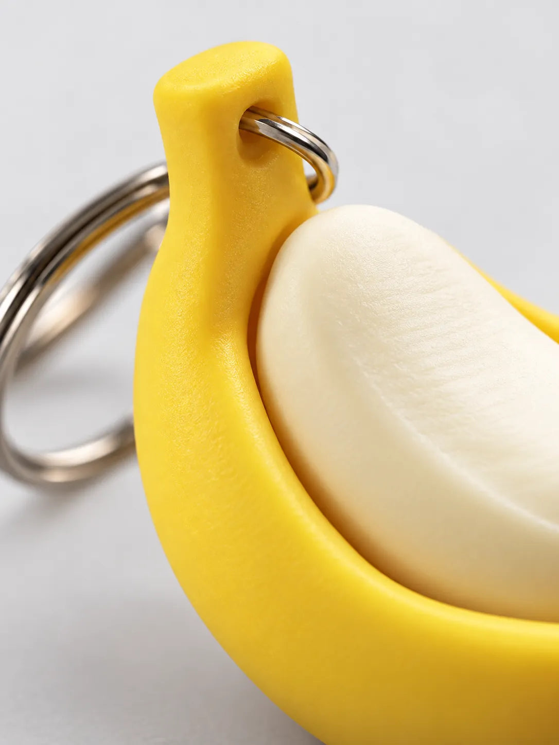 3D Printed Banana Clicking Fidget Keychain Toy