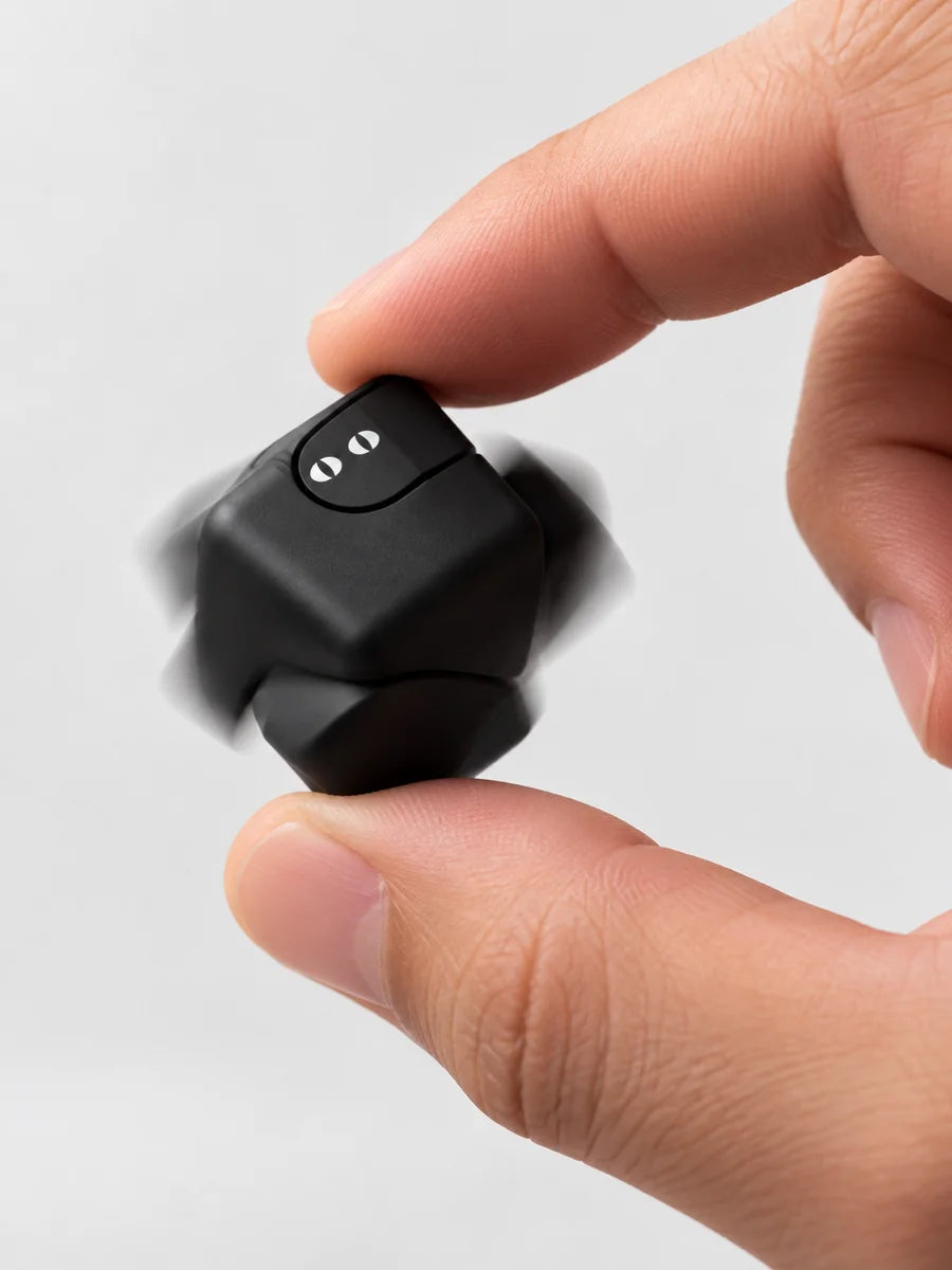 Minimal Black Cube Fidget Spinner Toy – EDC Rotating Stress Relief Cube